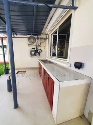 3bdrm House in Masaki for rent