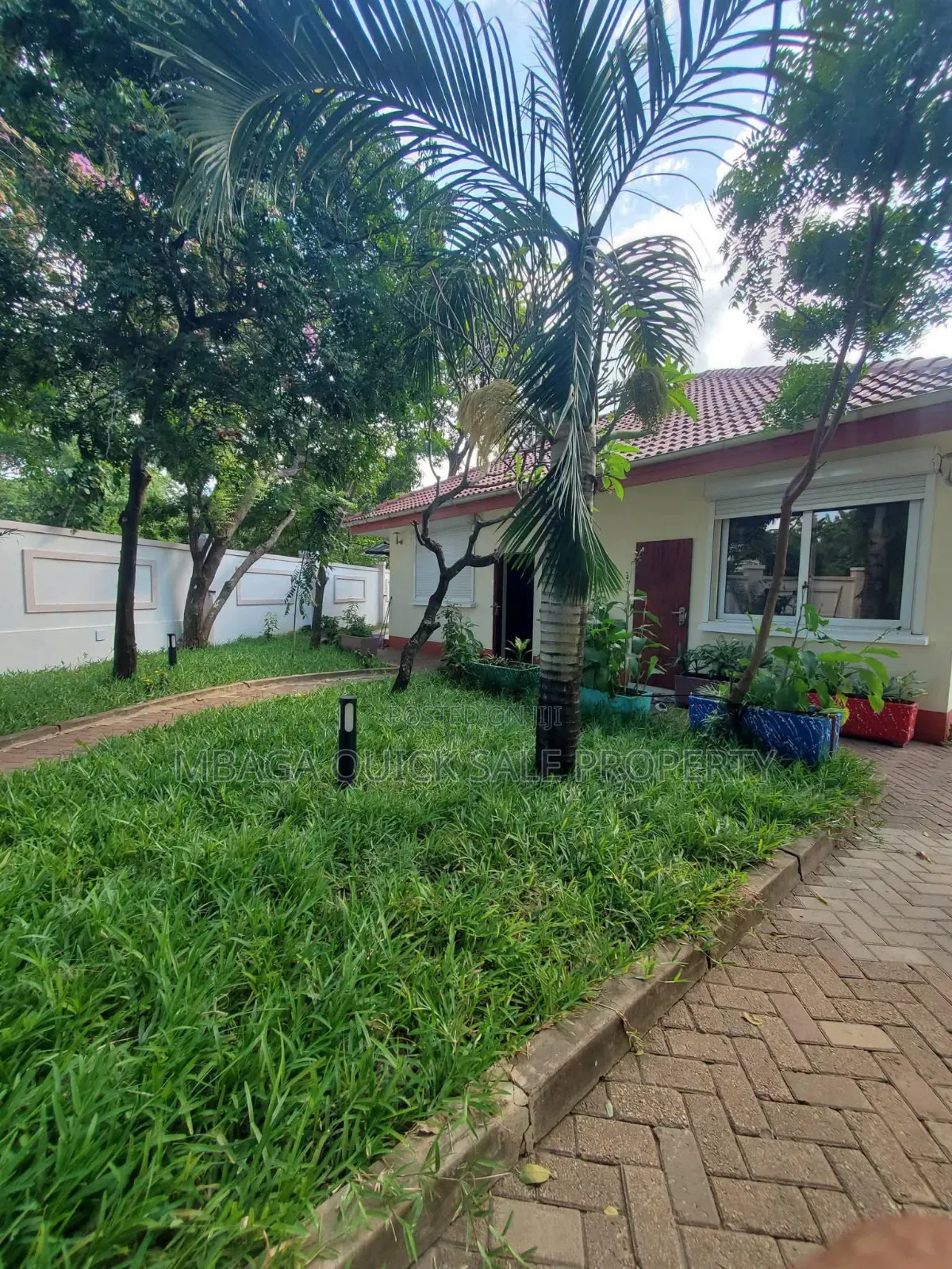 3bdrm House in Masaki for rent