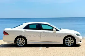 Toyota Crown 2008 White