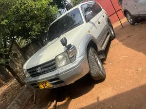 Toyota Land Cruiser Prado 1996 White