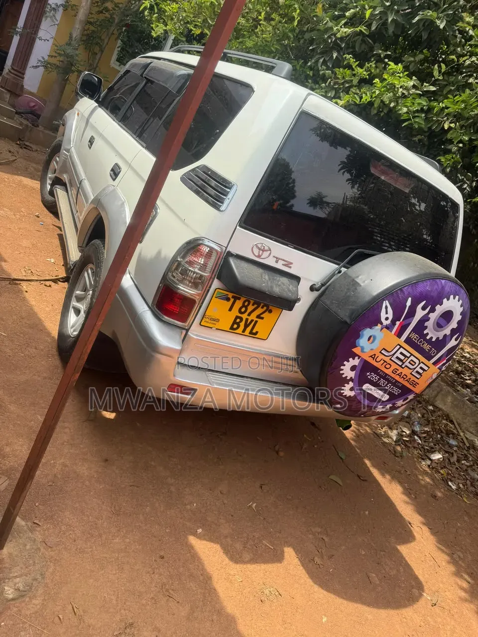 Toyota Land Cruiser Prado 1996 White