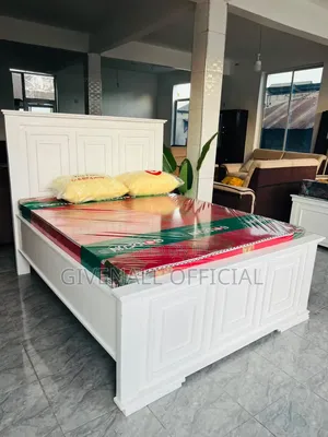 Ofa Ofa = Kitanda Cha Mbao Ngumu Size 5x6 Imara Sana Hakipauki Rangi