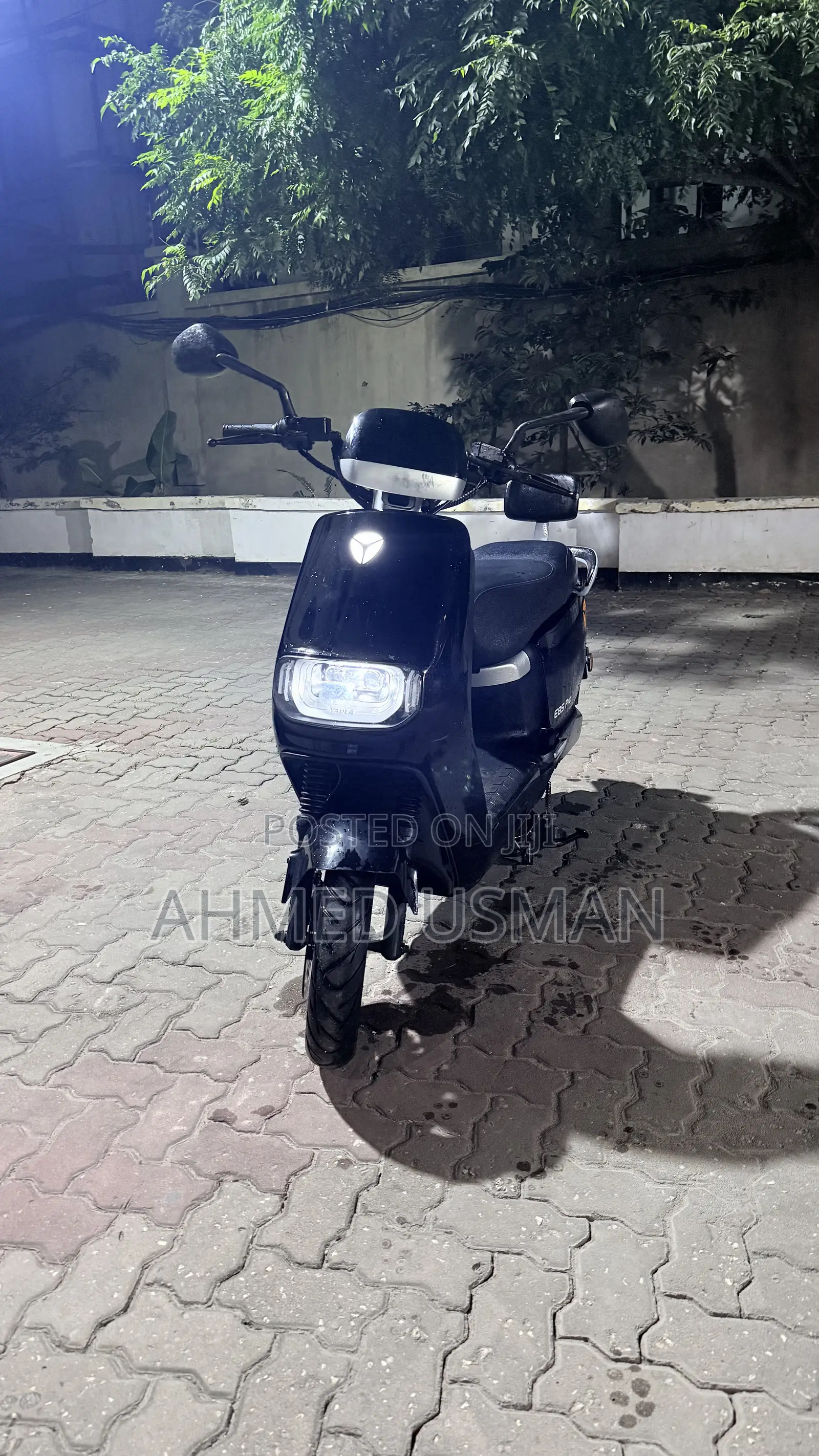 Yadea E8S Pro 2025 Black