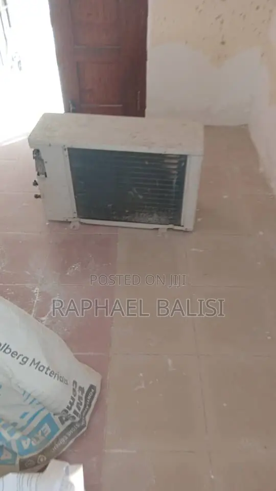 Selling Air Conditioner