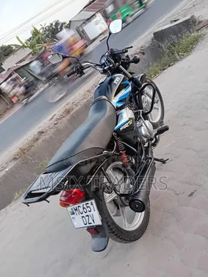 TVS HLX 125 2022 Blue