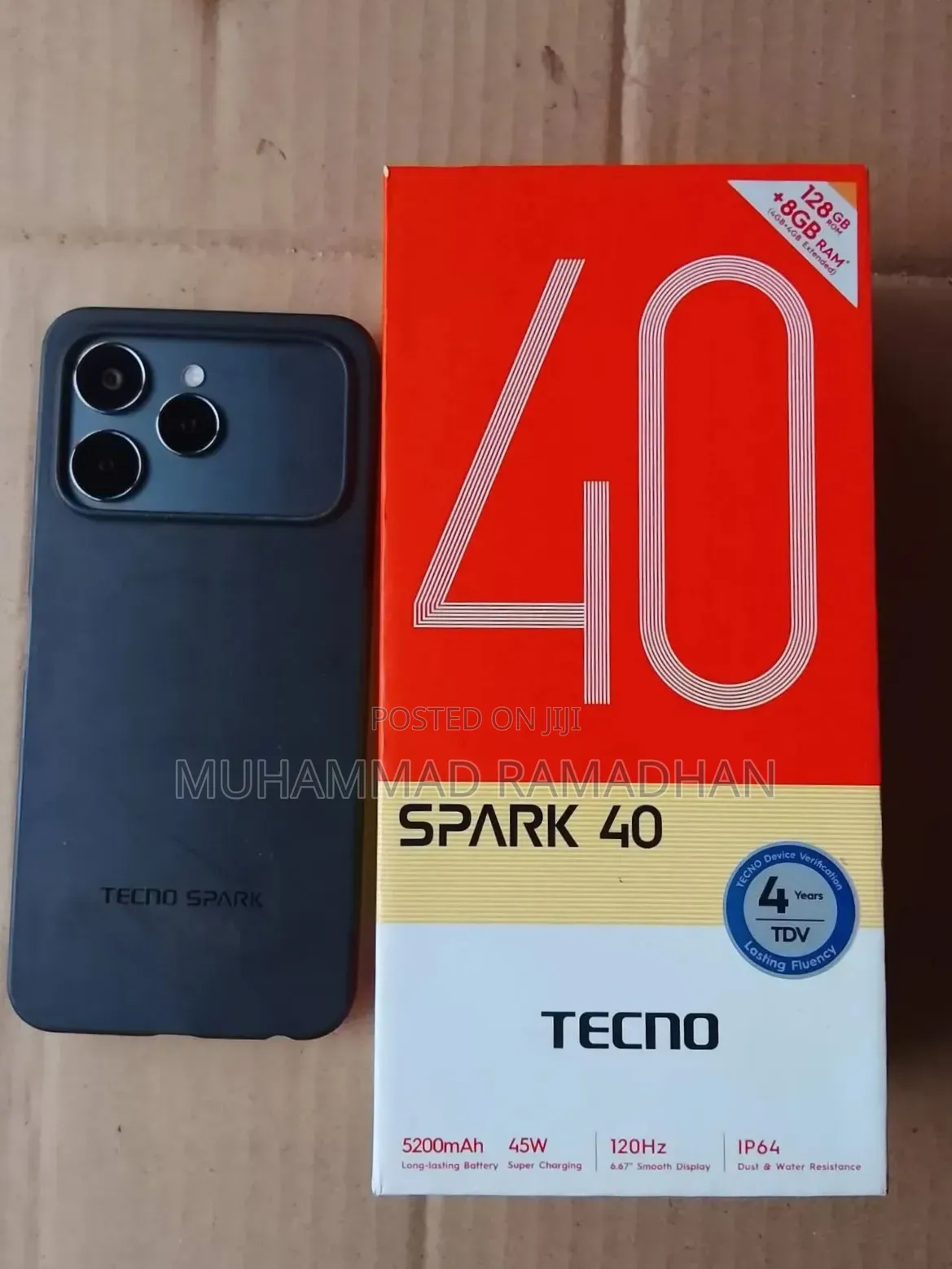 New Tecno Spark 40 128 GB Silver