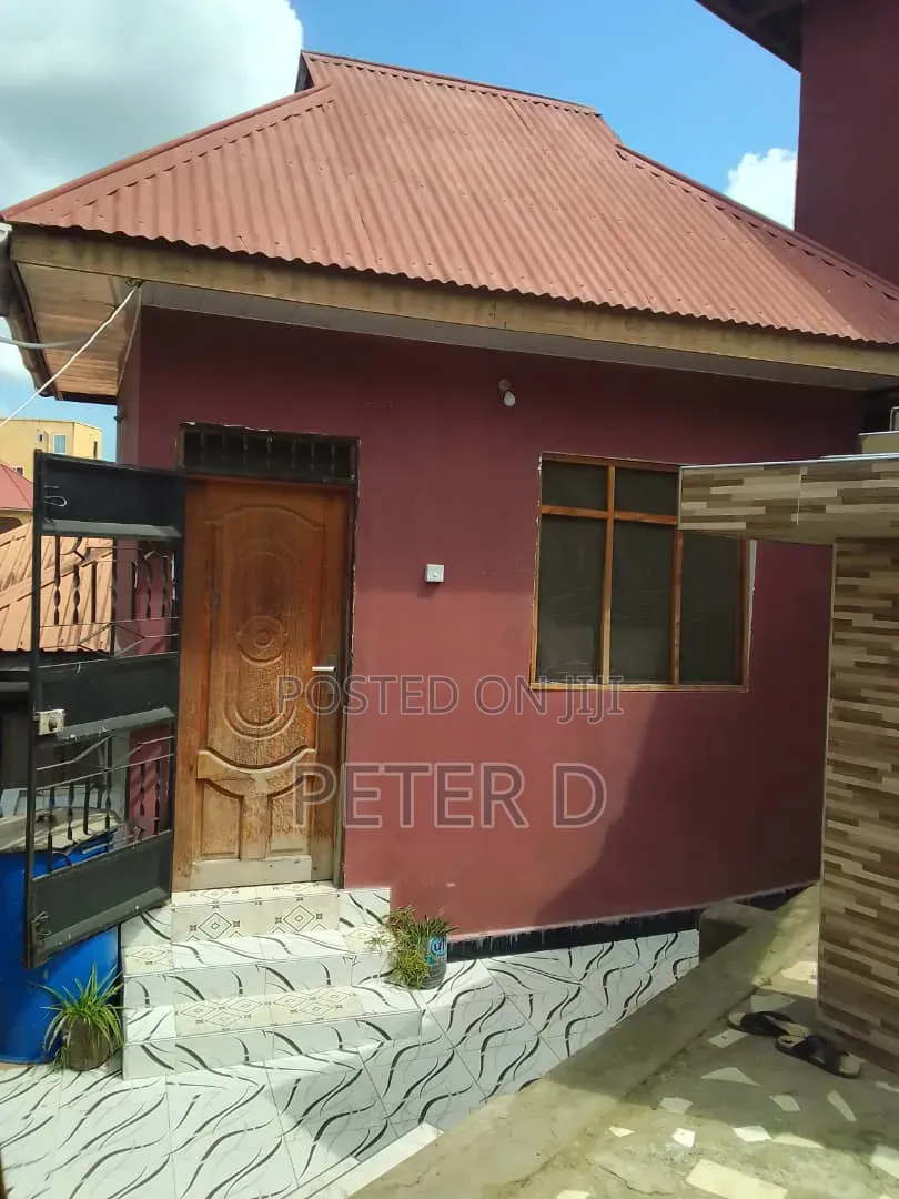 Furnished 1bdrm Apartment in Kimara for rent