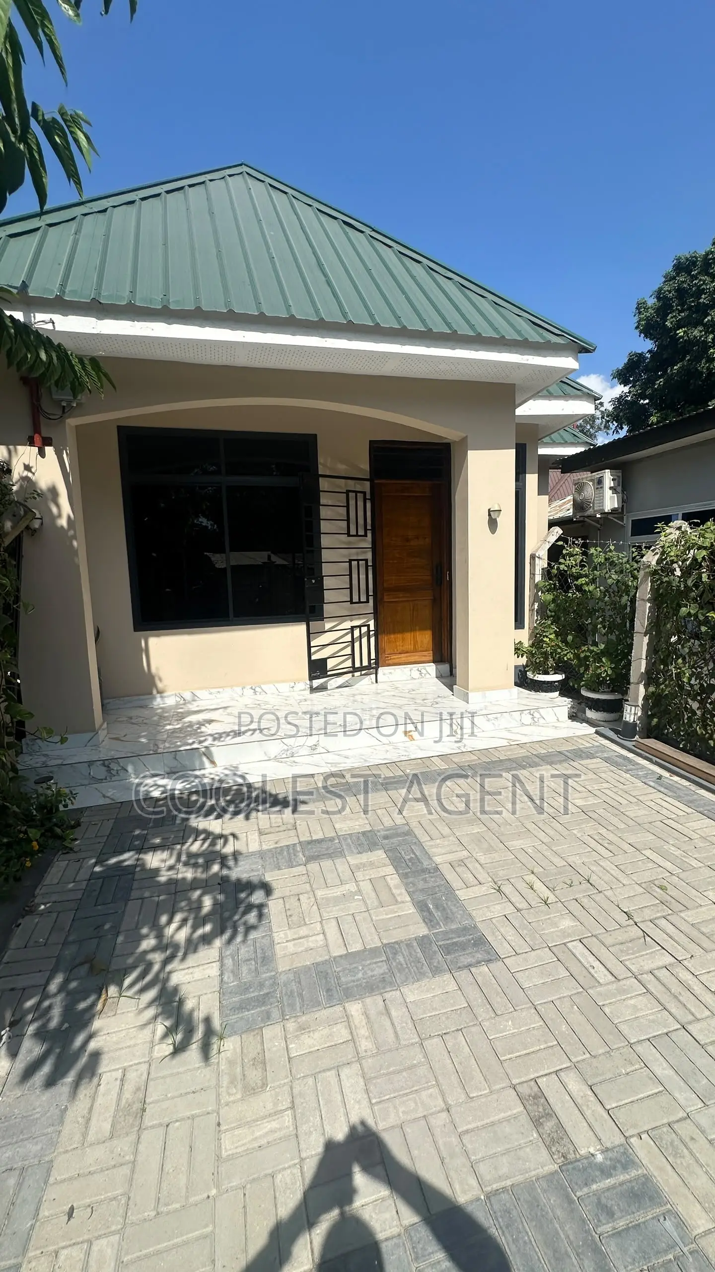 2bdrm House in Coolest Estate for rent
