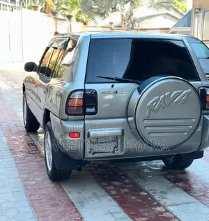 Toyota RAV4 Automatic 2000 Silver