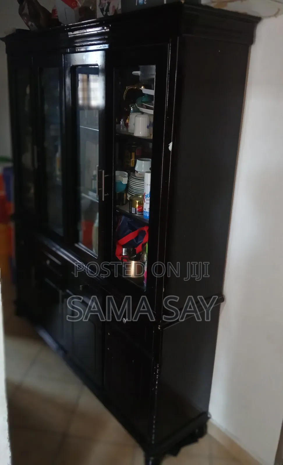Kabati La Vyombo (Cupboard)
