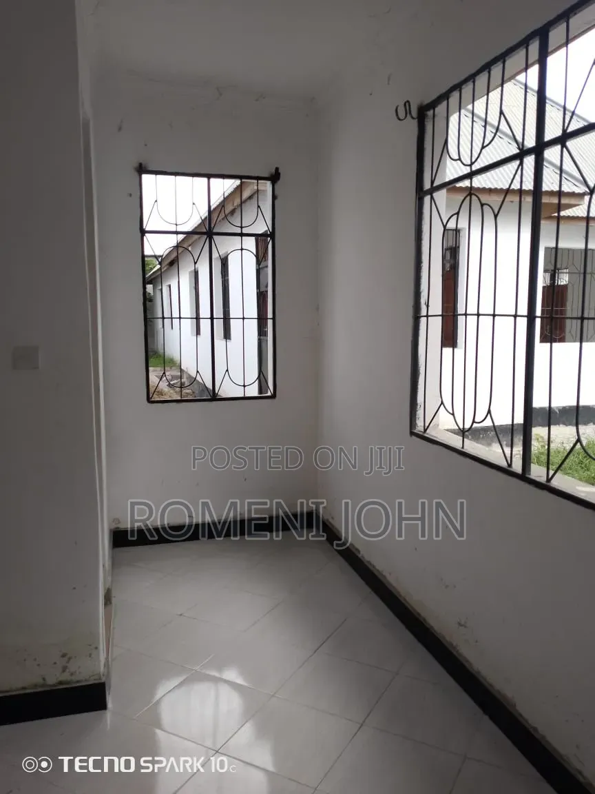 3bdrm Apartment in Tanzania Daresalaam., Ilala for rent