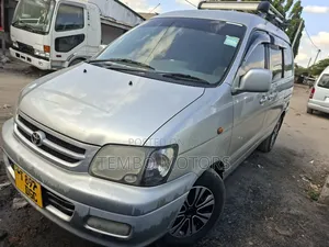 Toyota Noah 2001 Silver