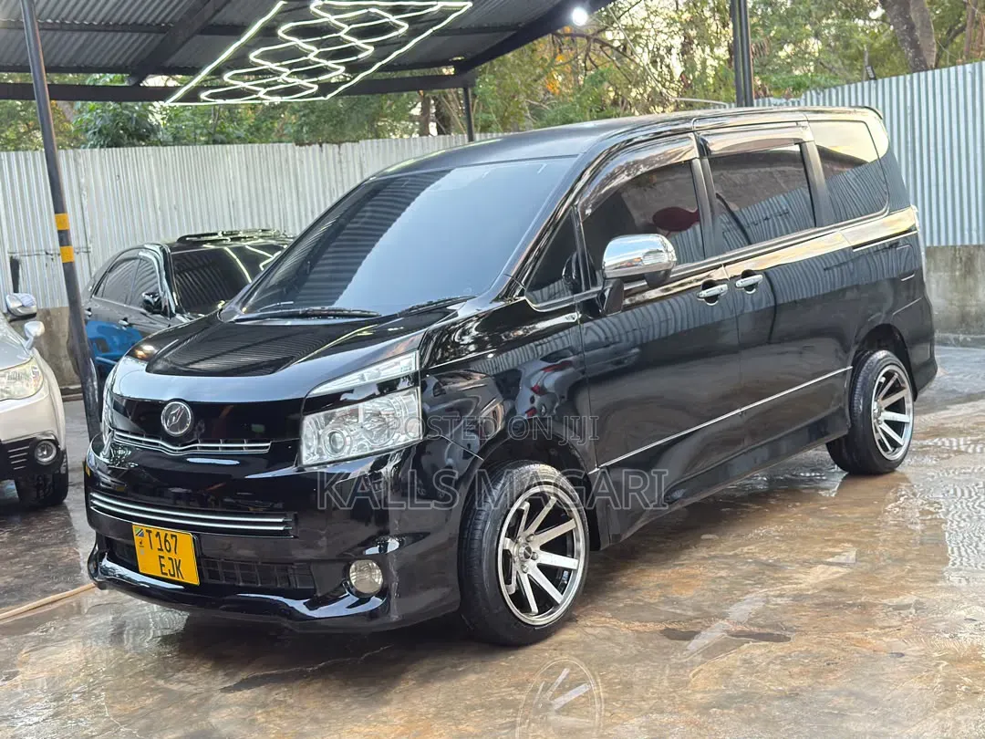 Toyota Noah 2008 Black