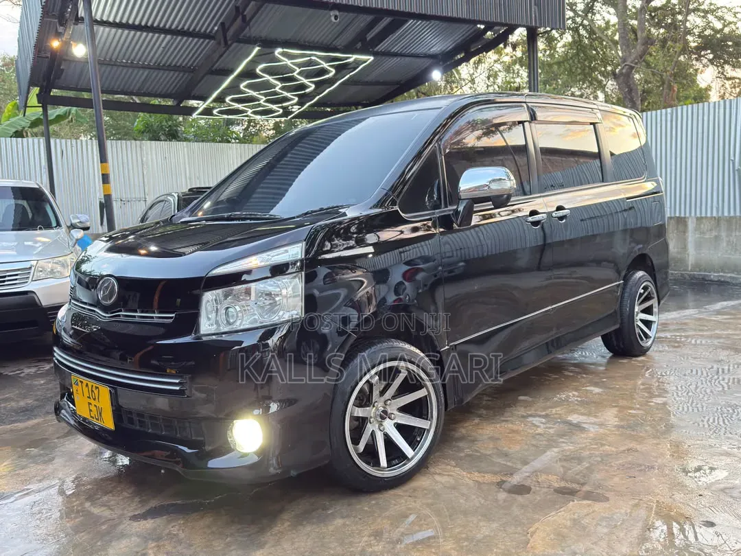 Toyota Noah 2008 Black