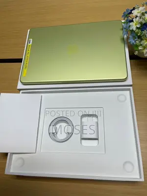 New Laptop Apple MacBook Neo 2026 8GB Intel Core i5 SSD 256GB