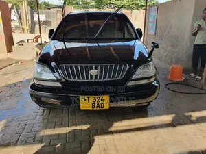 Toyota Harrier 2004 Black