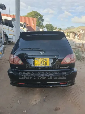 Toyota Harrier 2004 Black