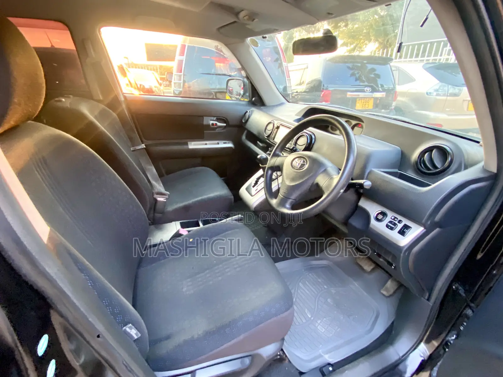 Toyota Corolla Rumion Hatchback 1.5 FWD 2007 Black