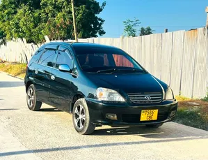 Toyota Nadia 2003 Black
