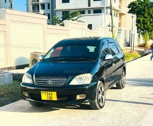Toyota Nadia 2003 Black
