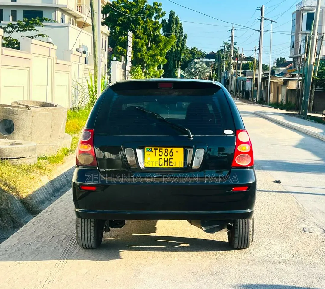 Toyota Nadia 2003 Black