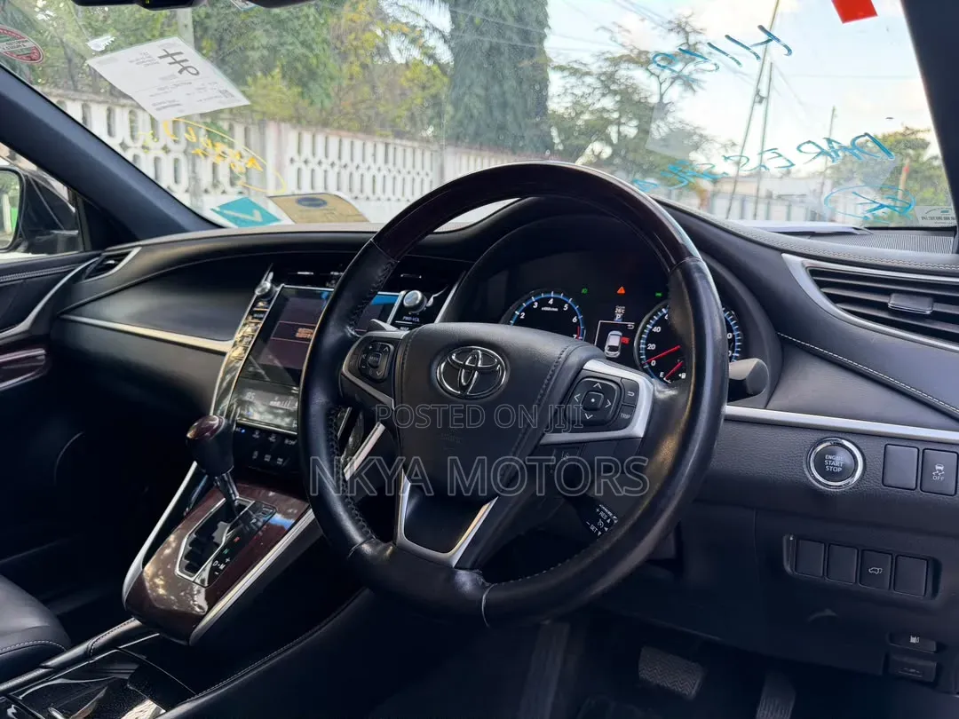 Toyota Harrier 2016 Black