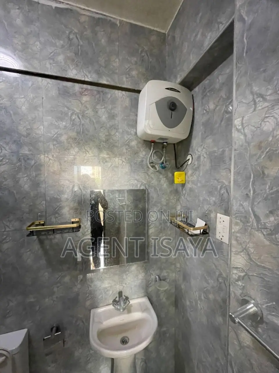 Furnished 4bdrm Apartment in Upanga East for rent