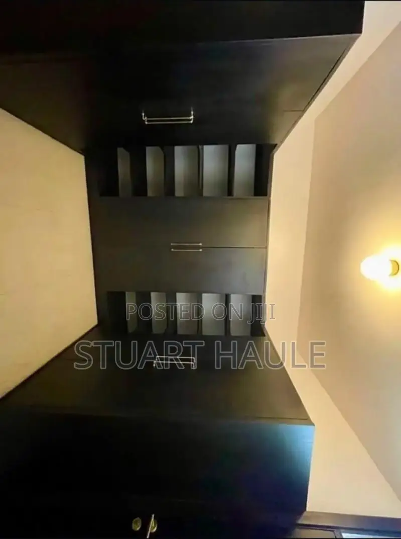 Furnished 5bdrm Villa in Stu Estate, Kawe for rent