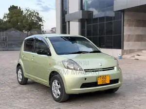 Toyota Passo 2004 Green