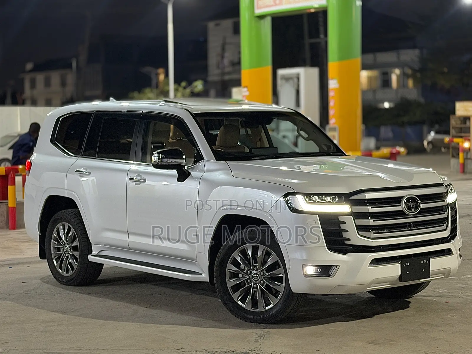 Toyota Land Cruiser 2024 White