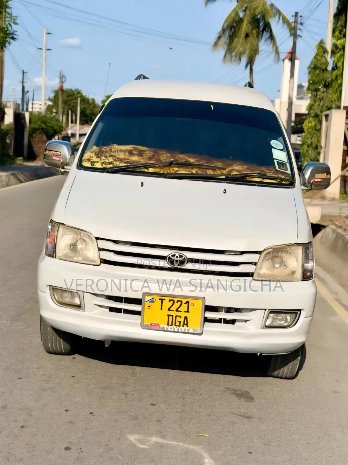 Toyota Noah 2003