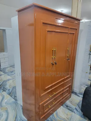 Kabati Color Brown