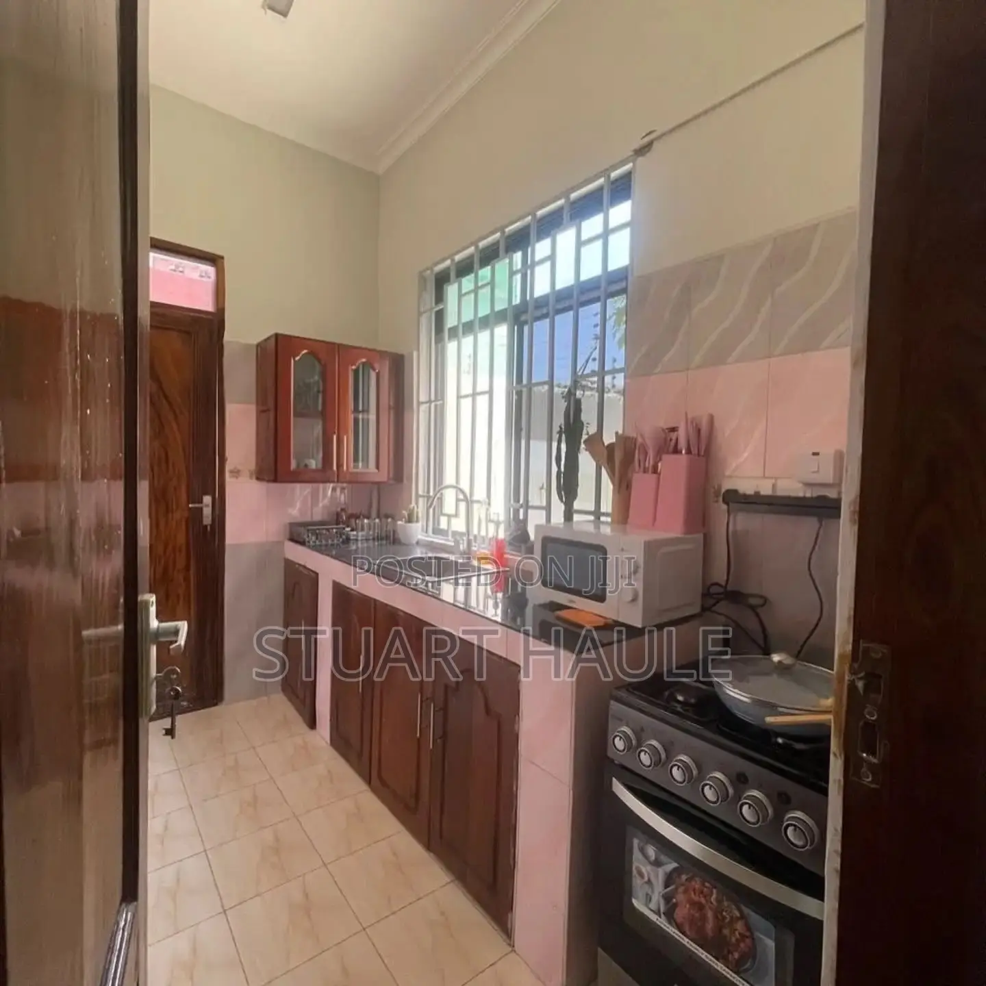 Furnished 3bdrm Apartment in Stu Estate, Msasani for sale