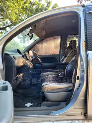 Toyota Sienta 2006 Silver