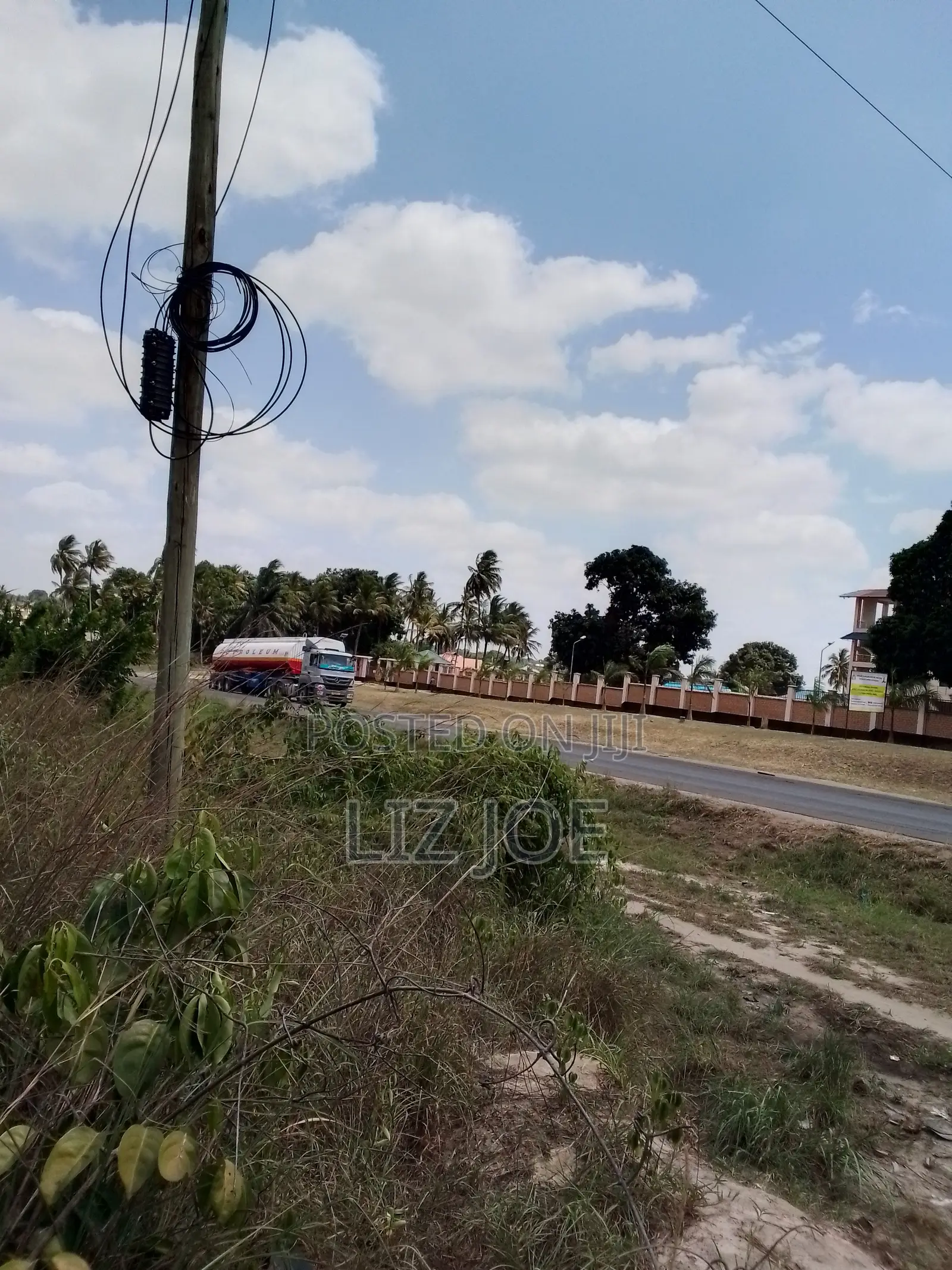 Shamba Eka 5.4, Vipimo, Misugusgu, Kibaha