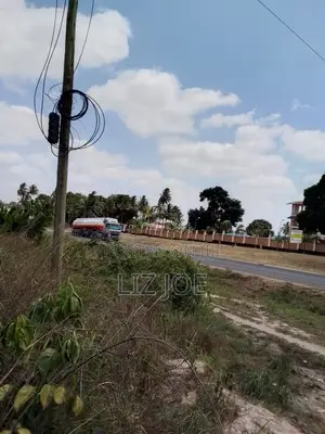 Shamba Eka 5.4, Vipimo, Misugusgu, Kibaha