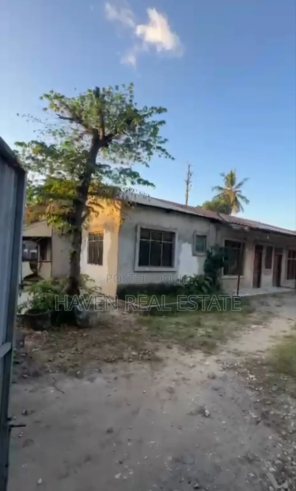 Kiwanja Kinauzwa Mbezi Beach