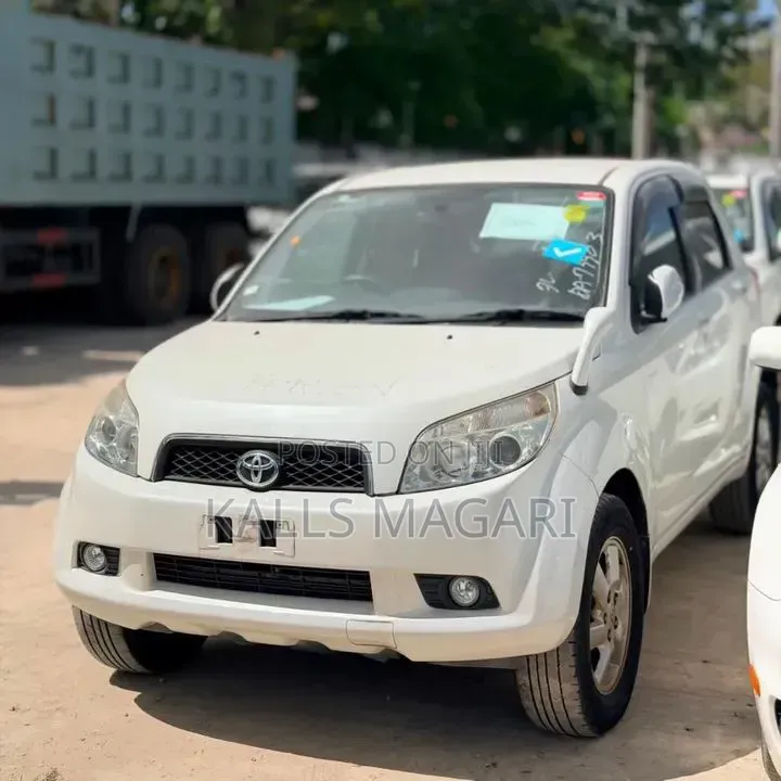 Toyota Rush 2008 White