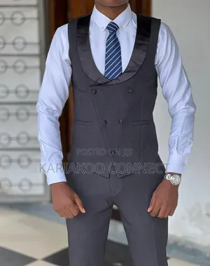Simple Half Suit for Men