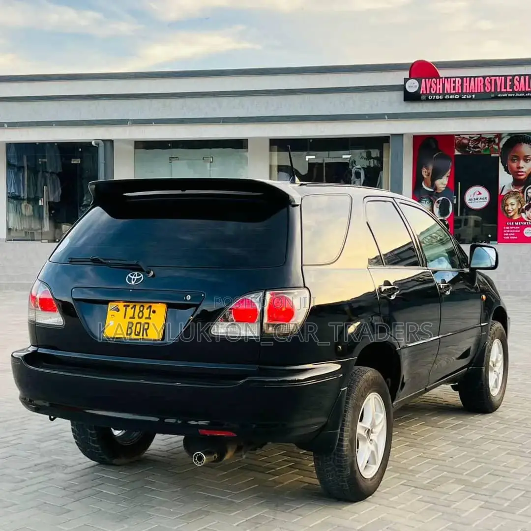 Toyota Harrier 2005 Black