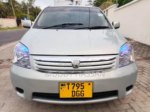 Toyota Raum 2005 Blue