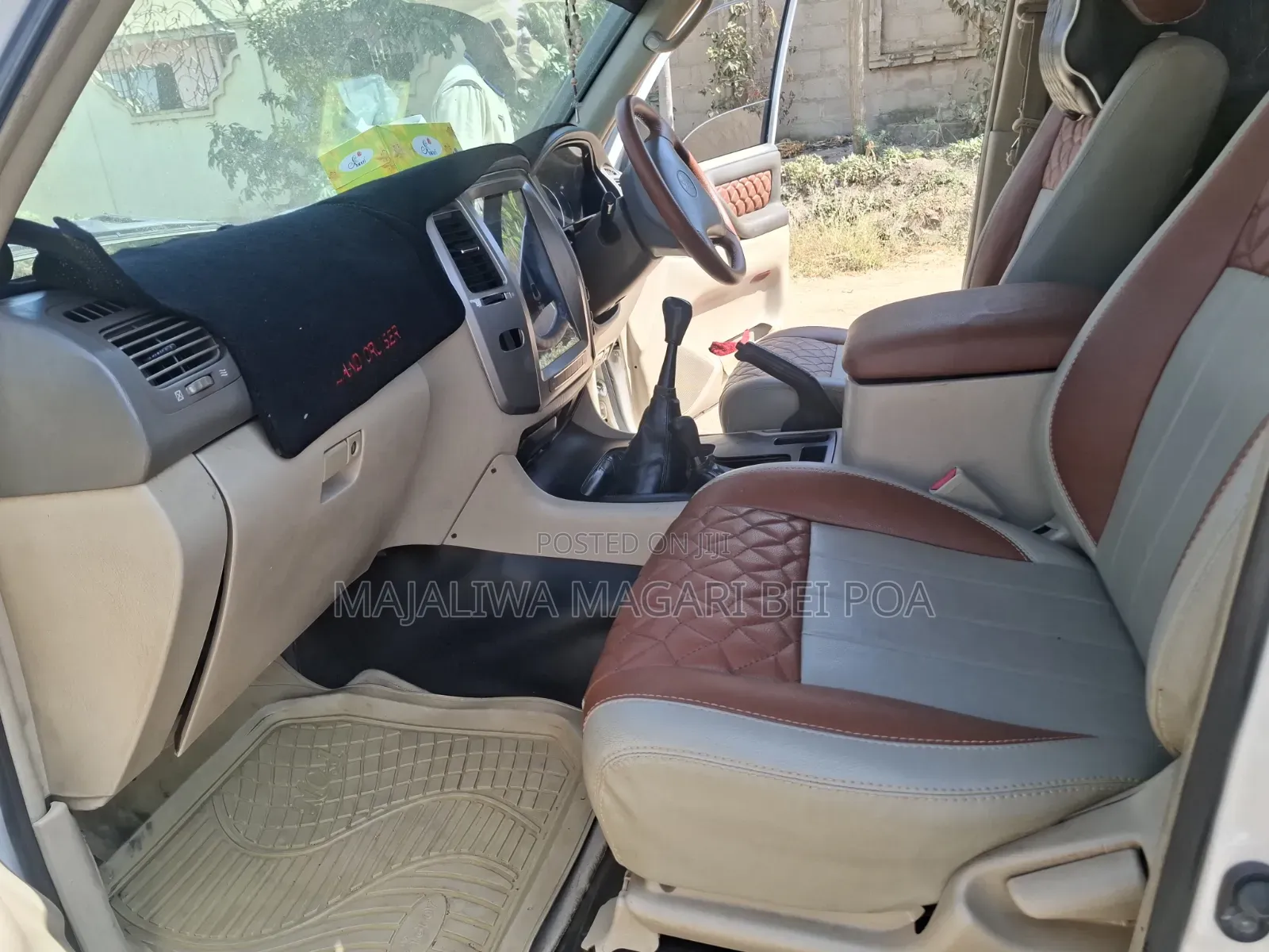 Toyota Land Cruiser 2012 White