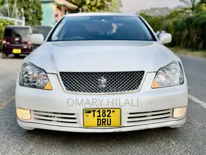 Toyota Crown Royale 2005 Pearl