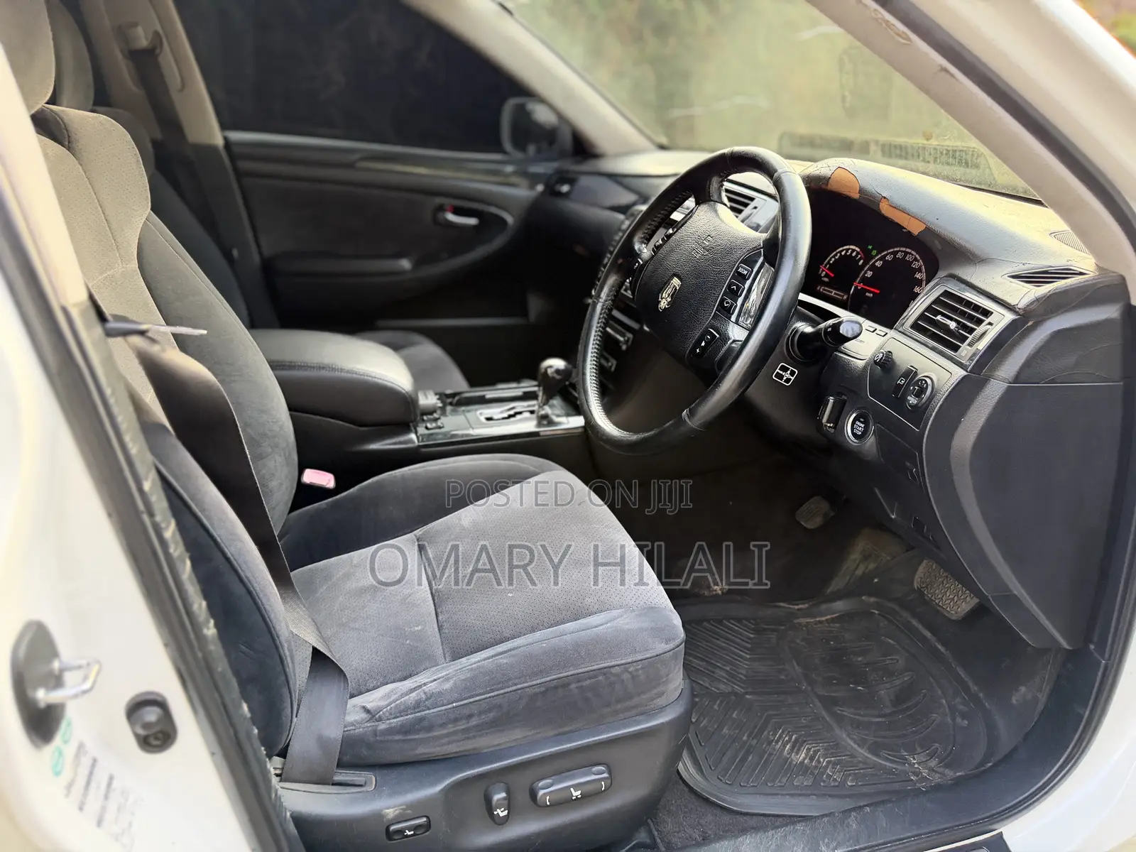 Toyota Crown Royale 2005 Pearl