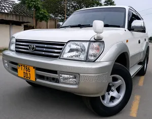 Toyota Land Cruiser Prado 2003 White