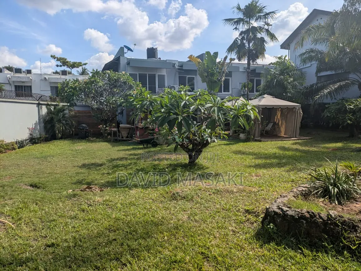 4bdrm Villa in Villas, Masaki for rent