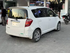 Toyota Ractis 1.5 AWD 2006 White