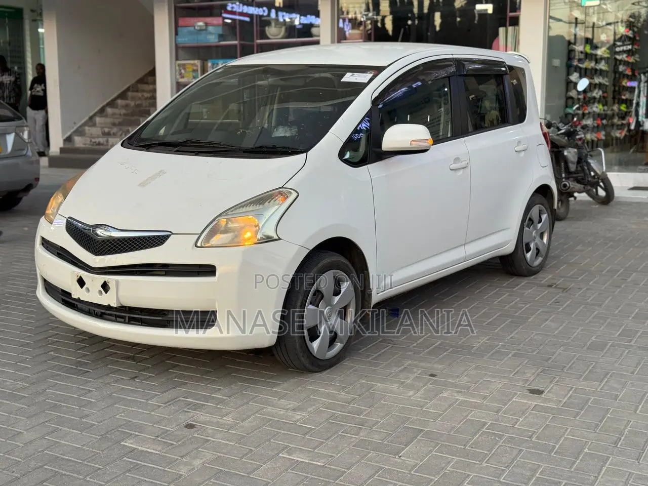 Toyota Ractis 1.5 AWD 2006 White