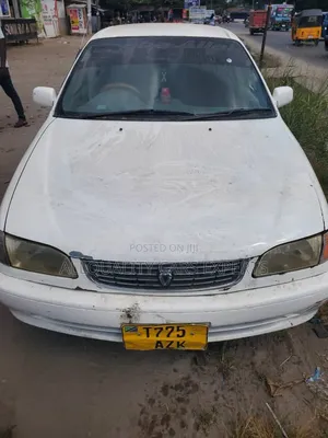 Toyota Corolla II 1998 White