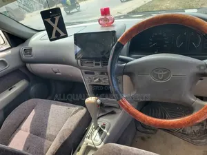 Toyota Corolla II 1998 White